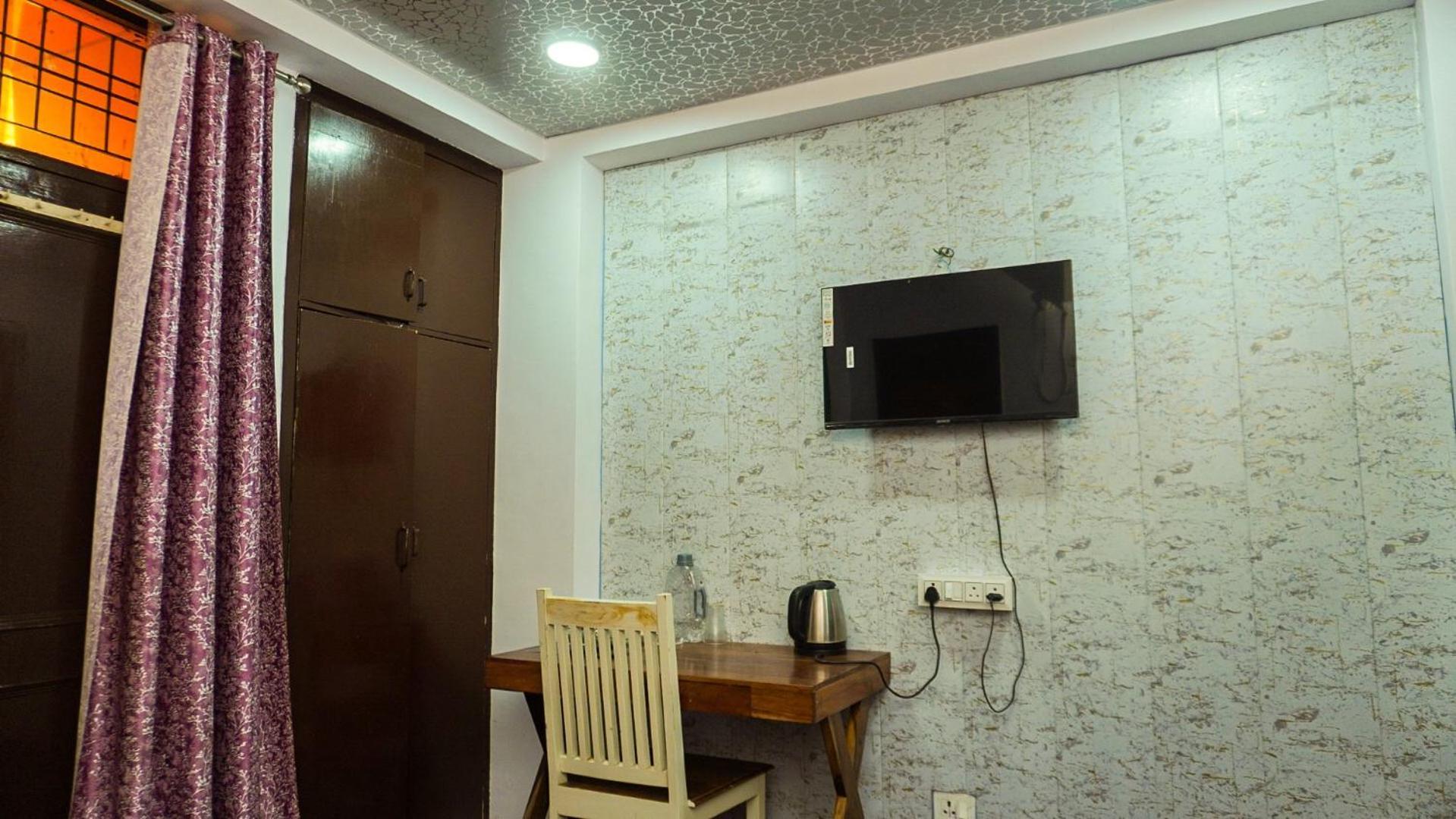 Flips With Mykonos Guest House Neu-Delhi Exterior foto